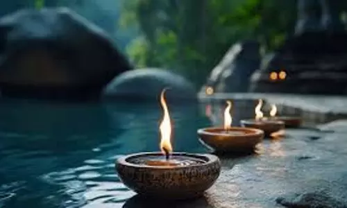 Ashadha Amavasya 2025: आषाढ़ अमावस्या पर दीपक के साथ करें ये सरल उपाय, घर में बनी रहेगी सुख-समृद्धि Ashadha Amavasya 2025: आषाढ़ अमावस्या पर दीपक के साथ करें ये सरल उपाय, घर में बनी रहेगी सुख-समृद्धि