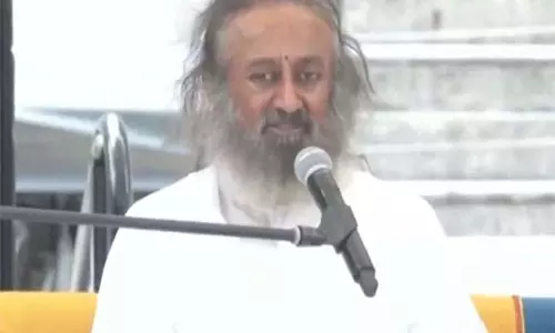 योग हिंसा मुक्त समाज की दिशा में: श्री श्री रविशंकर, योग दिवस 2025 पर