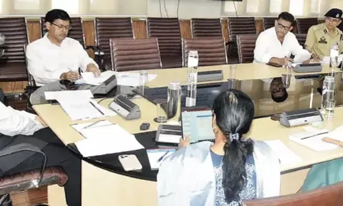 मुख्य सचिव ने SGR, JMU में यातायात भीड़ कम करने के लिए रणनीतिक योजना तैयार करने का निर्देश दिया मुख्य सचिव ने SGR, JMU में यातायात भीड़ कम करने के लिए रणनीतिक योजना तैयार करने का निर्देश दिया