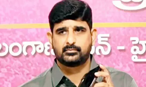 ‘जबरन वसूली’ के आरोप में गिरफ्तार BRS विधायक पाडी कौशिक रेड्डी को जमानत मिली ‘जबरन वसूली’ के आरोप में गिरफ्तार BRS विधायक पाडी कौशिक रेड्डी को जमानत मिली