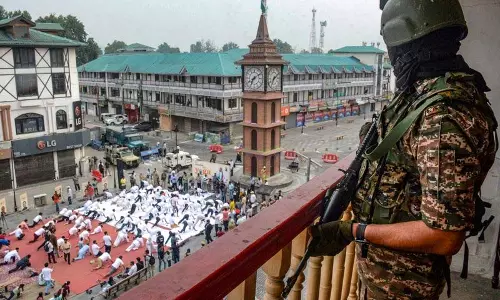 J&K में अंतर्राष्ट्रीय योग दिवस मनाया गया J&K में अंतर्राष्ट्रीय योग दिवस मनाया गया