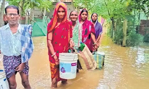Odisha: झारखंड ने बैराज के गेट खोले, बालासोर में बाढ़ का खतरा Odisha: झारखंड ने बैराज के गेट खोले, बालासोर में बाढ़ का खतरा