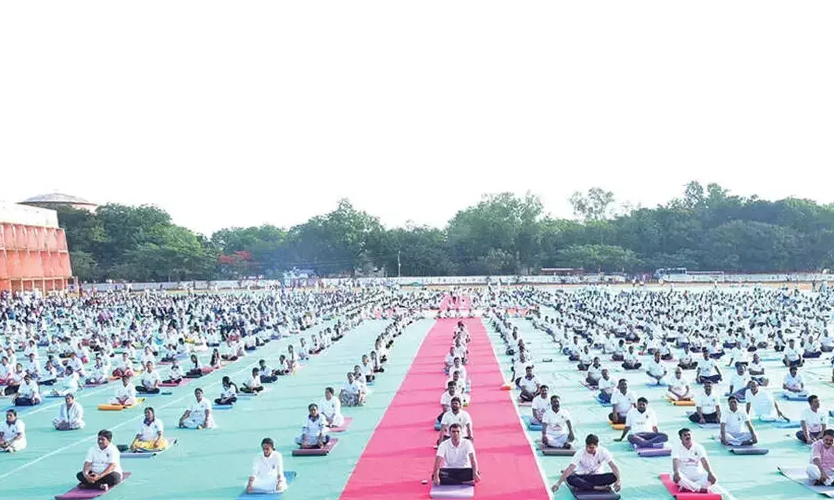 Andhra: योग से सम्पूर्ण स्वास्थ्य प्राप्त करें Andhra: योग से सम्पूर्ण स्वास्थ्य प्राप्त करें