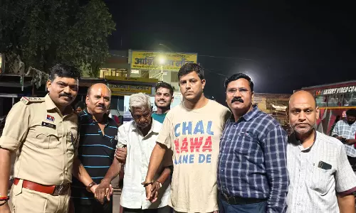 लापता रिटायर्ड डॉक्टर सकुशल हालत में मिला, धमतरी पुलिस की त्वरित कार्रवाई रंग लाई लापता रिटायर्ड डॉक्टर सकुशल हालत में मिला, धमतरी पुलिस की त्वरित कार्रवाई रंग लाई
