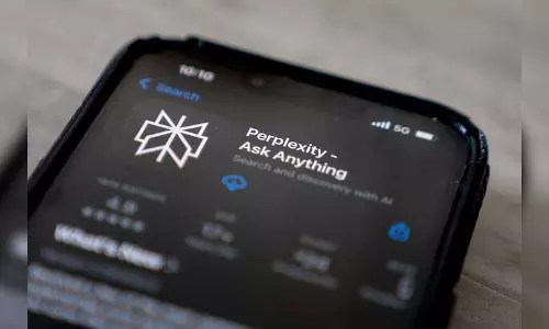 Apple के अधिकारियों ने एआई स्टार्टअप पेरप्लेक्सिटी को खरीदने के बारे में आंतरिक चर्चा की