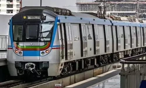 मेट्रो 2B रिपोर्ट सहायता केंद्र को सौंपी गई