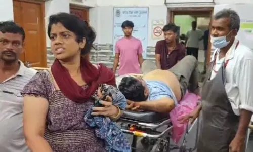 भद्रक में व्यापारी को गोली मारकर नकदी लूट ली भद्रक में व्यापारी को गोली मारकर नकदी लूट ली