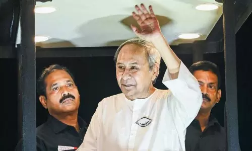 नेता प्रतिपक्ष नवीन पटनायक की मुंबई में सर्वाइकल आर्थराइटिस की सफल सर्जरी हुई नेता प्रतिपक्ष नवीन पटनायक की मुंबई में सर्वाइकल आर्थराइटिस की सफल सर्जरी हुई