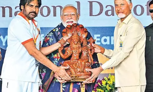 योग स्वास्थ्य के लिए चमत्कार है : PM Modi योग स्वास्थ्य के लिए चमत्कार है : PM Modi