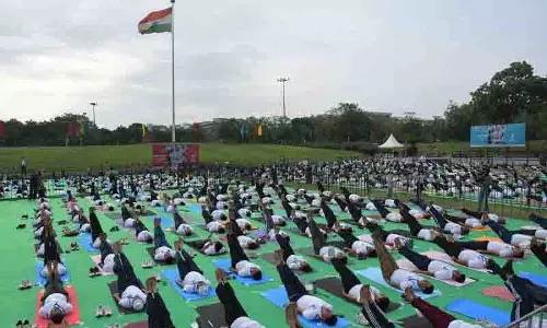 Chandigarh में 312 स्थानों पर योग दिवस मनाया गया, 33,000 लोगों ने किया योग