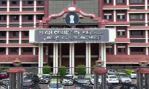 Kerala :  निगरानी का हवाला देकर पुलिस रात में हिस्ट्रीशीटरों के घरों में नहीं घुस सकती