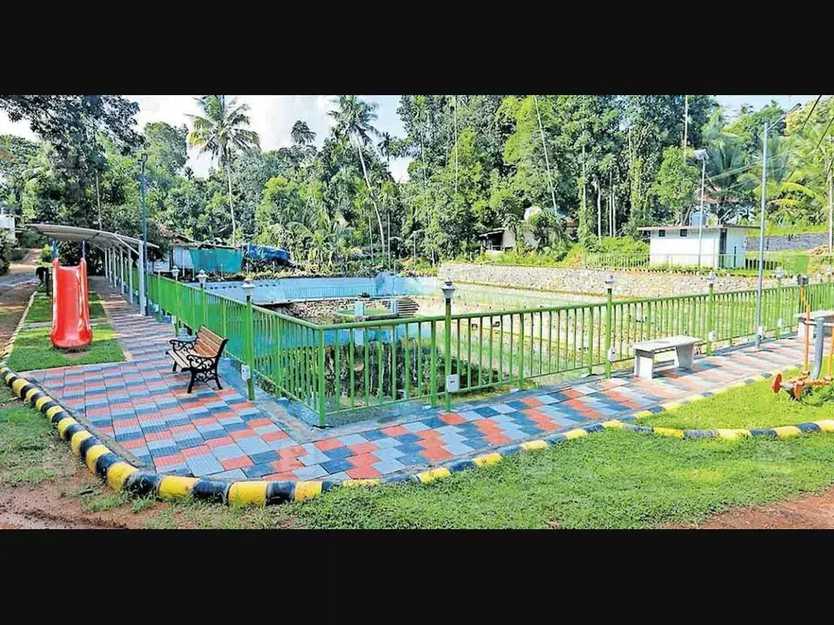 Kerala : पिरावोम में एडाप्पल्लीचिरा तालाब को नया जीवन मिला
