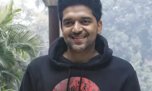गोलगप्पे के दीवाने गुरु रंधावा, शेयर किया फ्रॉम एजेस गाने के साथ वीडियो गोलगप्पे के दीवाने गुरु रंधावा, शेयर किया फ्रॉम एजेस गाने के साथ वीडियो