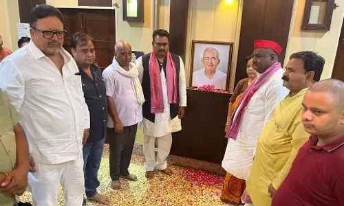 Farrukhabad: छोटे सिंह यादव को डॉ. राजपाल कश्यप की श्रद्धांजलि Farrukhabad: छोटे सिंह यादव को डॉ. राजपाल कश्यप की श्रद्धांजलि