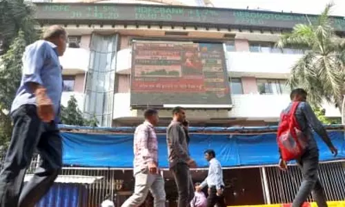 शीर्ष 10 में से 6 कंपनियों का मार्केट कैप 1.62 लाख करोड़ रुपए बढ़ा, एयरटेल टॉप पर रहा शीर्ष 10 में से 6 कंपनियों का मार्केट कैप 1.62 लाख करोड़ रुपए बढ़ा, एयरटेल टॉप पर रहा