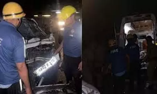 भीषण टक्कर में उड़ गई कार, आशारोड़ी में चार लोगों की मौके पर मौत