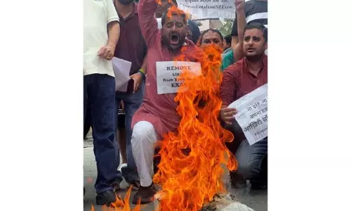 भाजयुमो ने NT भर्ती में उर्दू लागू करने के खिलाफ किया प्रदर्शन