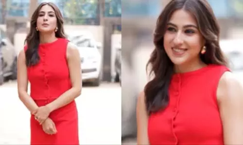 Sara Ali Khan : मासूमियत से भरपूर लाल टॉप और मिनी स्कर्ट लुक