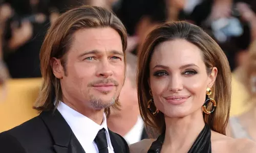 Angelina Jolie पर तलाक तय होने के बाद ब्रैड पिट को परेशान करने का आरोप Angelina Jolie पर तलाक तय होने के बाद ब्रैड पिट को परेशान करने का आरोप