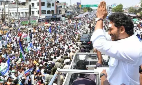 जगन रेड्डी की कार ने वाईएसआरसीपी समर्थक को कुचला