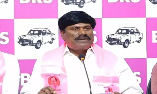 अनाज टेंडर घोटाले पर चुप्पी क्यों है..? : पूर्व MLA Peddi Sudarsha अनाज टेंडर घोटाले पर चुप्पी क्यों है..? : पूर्व MLA Peddi Sudarsha