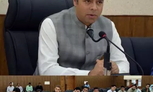 DDC बडगाम ने JJM के तहत सभी FHTC के पूरा होने की समीक्षा की