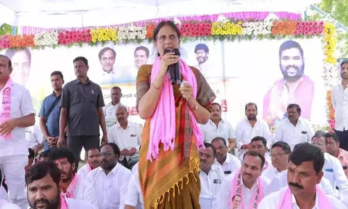 महेश्वरम निर्वाचन क्षेत्र में कांग्रेस को एक और झटका महेश्वरम निर्वाचन क्षेत्र में कांग्रेस को एक और झटका