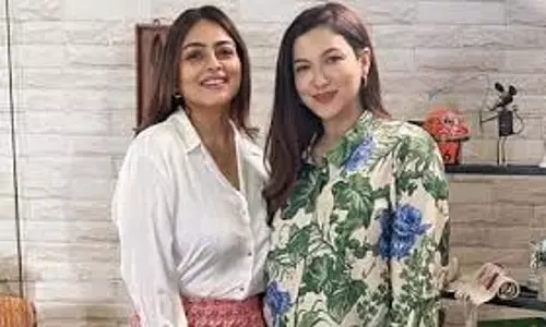 Shilpa Shirodkar : गौहर खान को दी मातृत्व की बधाई, साझा की यादगार तस्वीर Shilpa Shirodkar : गौहर खान को दी मातृत्व की बधाई, साझा की यादगार तस्वीर