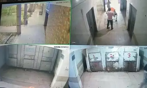 बुजुर्ग का शव 10 दिन तक सड़ता रहा मोर्चरी में, पुलिस की लापरवाही उजागर बुजुर्ग का शव 10 दिन तक सड़ता रहा मोर्चरी में, पुलिस की लापरवाही उजागर