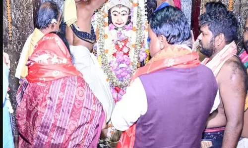 मोहन चरण माझी ने अलारनाथ मंदिर का दौरा किया, राज्य की समृद्धि के लिए आशीर्वाद मांगा मोहन चरण माझी ने अलारनाथ मंदिर का दौरा किया, राज्य की समृद्धि के लिए आशीर्वाद मांगा