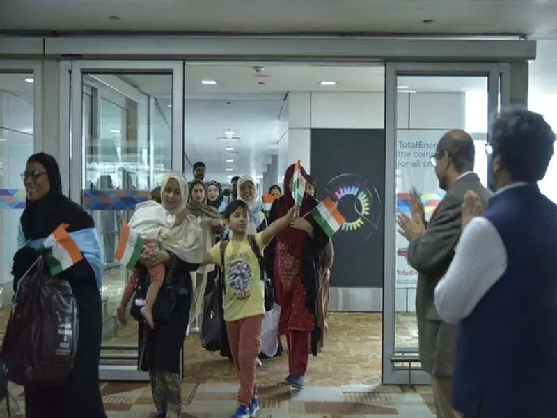 भारत में निकासी अभियान जारी: ईरान से 311 और लोग वापस लौटे भारत में निकासी अभियान जारी: ईरान से 311 और लोग वापस लौटे