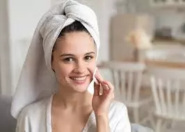 Skin Care Tips: मानसून में अपनी त्वचा को बनाए रखें चमकदार, इस्तेमाल करें ये फेस पैक Skin Care Tips: मानसून में अपनी त्वचा को बनाए रखें चमकदार, इस्तेमाल करें ये फेस पैक