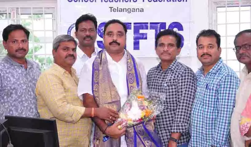 STF के प्रदेश अध्यक्ष सैदुलु को शिक्षक समुदाय का प्रतिनिधित्व करने के लिए ‘ओडी’ सुविधा मिली STF के प्रदेश अध्यक्ष सैदुलु को शिक्षक समुदाय का प्रतिनिधित्व करने के लिए ‘ओडी’ सुविधा मिली