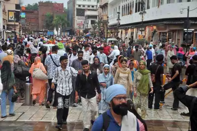 इजराइल-ईरान युद्ध से Punjab के पर्यटन क्षेत्र पर असर पड़ने की आशंका इजराइल-ईरान युद्ध से Punjab के पर्यटन क्षेत्र पर असर पड़ने की आशंका
