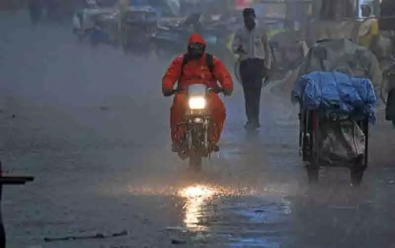Punjab में मानसून समय से पहले पहुंचा, 28 जून तक भारी बारिश की संभावना Punjab में मानसून समय से पहले पहुंचा, 28 जून तक भारी बारिश की संभावना