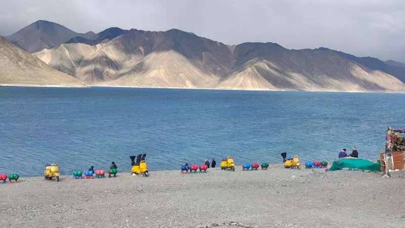 पहलगाम में हुई घटना के बाद Ladakh में पर्यटकों की संख्या में फिर से वृद्धि देखी पहलगाम में हुई घटना के बाद Ladakh में पर्यटकों की संख्या में फिर से वृद्धि देखी