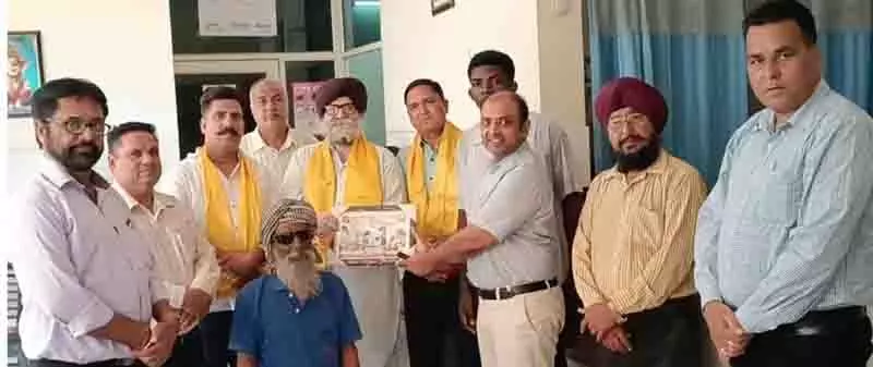 Aao Punya Kamaayein अभियान निःशुल्क नेत्र शल्य चिकित्सा की सुविधा प्रदान करता Aao Punya Kamaayein अभियान निःशुल्क नेत्र शल्य चिकित्सा की सुविधा प्रदान करता
