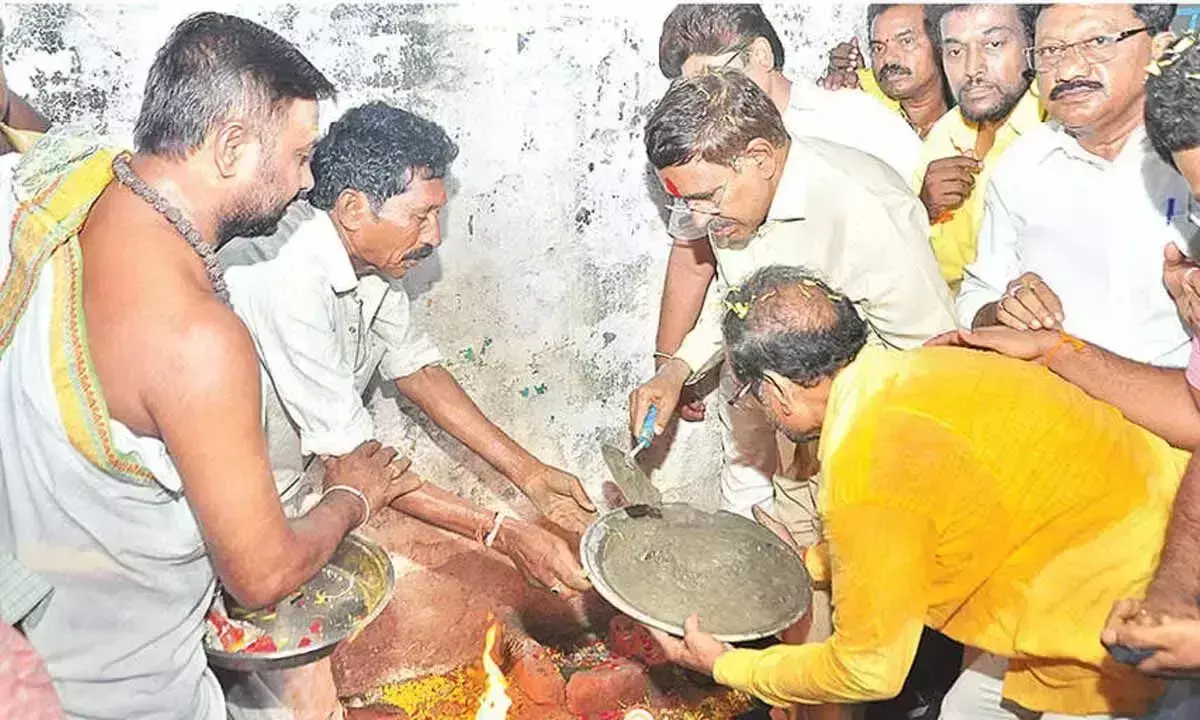 सरकार अपने सभी वादे पूरे करेगी: Narayan सरकार अपने सभी वादे पूरे करेगी: Narayan