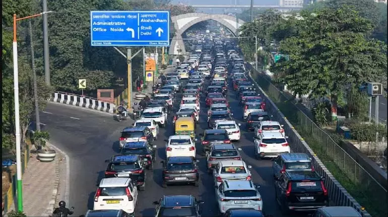 हीरो मोटो, एमएंडएम ने 3 दिन की बढ़त के बाद निफ्टी ऑटो को 2% नीचे खींचा हीरो मोटो, एमएंडएम ने 3 दिन की बढ़त के बाद निफ्टी ऑटो को 2% नीचे खींचा