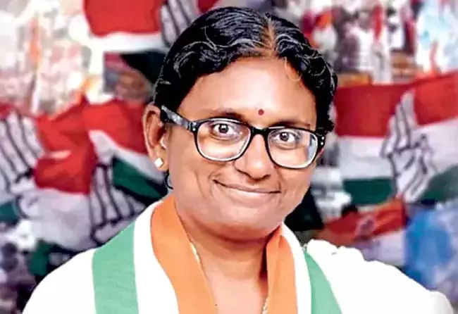 सरकारी योजनाओं को लोगों तक पहुंचाना नेताओं की जिम्मेदारी: Meenakshi Natrajan सरकारी योजनाओं को लोगों तक पहुंचाना नेताओं की जिम्मेदारी: Meenakshi Natrajan