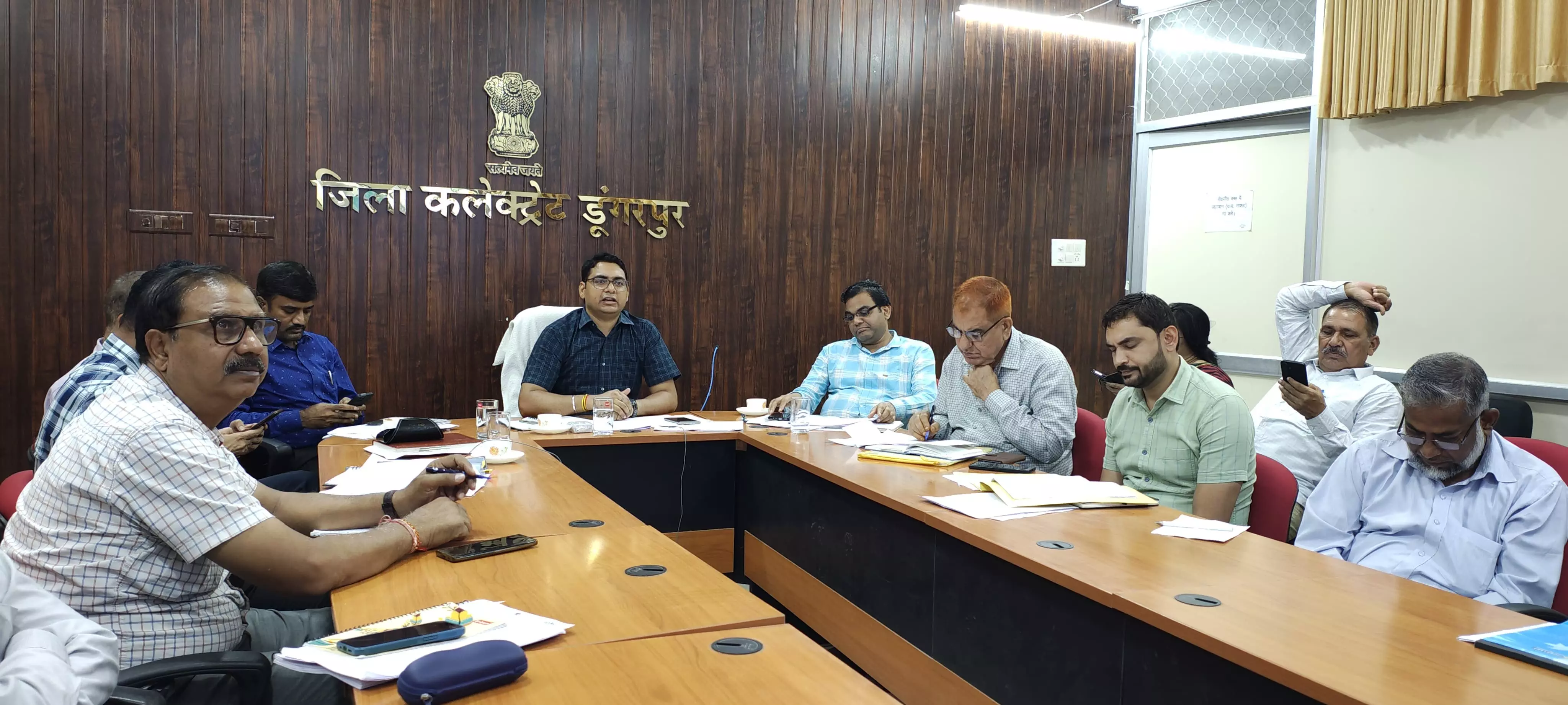 Dungarpur: अंत्योदय संबल पखवाड़ा शुरू, वीडियो कांफ्रेंस में अधिकारियों को दिए गए निर्देश Dungarpur: अंत्योदय संबल पखवाड़ा शुरू, वीडियो कांफ्रेंस में अधिकारियों को दिए गए निर्देश