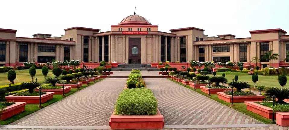 महासमुंद जेल में आदिवासी युवक की संदिग्ध मौत, हाईकोर्ट ने राज्य सरकार से मांगा जवाब महासमुंद जेल में आदिवासी युवक की संदिग्ध मौत, हाईकोर्ट ने राज्य सरकार से मांगा जवाब