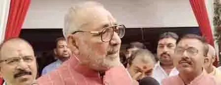 तेजस्वी को सीएम बनाने का लालू प्रसाद का सपना मुंगेरीलाल सपने की तरह टूट जाएगा: Giriraj Singh तेजस्वी को सीएम बनाने का लालू प्रसाद का सपना मुंगेरीलाल सपने की तरह टूट जाएगा: Giriraj Singh