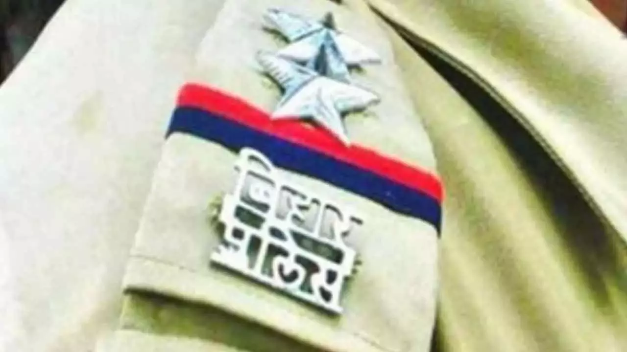 विधानसभा चुनाव से पहले बिहार में 7 आईपीएस अधिकारियों का तबादला विधानसभा चुनाव से पहले बिहार में 7 आईपीएस अधिकारियों का तबादला