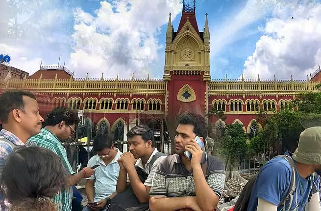 SSC भर्ती अधिसूचना के खिलाफ हाईकोर्ट में फिर मामला दर्ज SSC भर्ती अधिसूचना के खिलाफ हाईकोर्ट में फिर मामला दर्ज