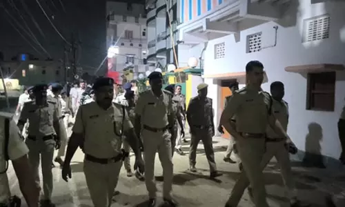 विधायक के गांव में पुलिस छापेमारी, चारदीवारी निर्माण रुकवाने और तोड़फोड़ का मामला