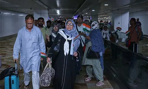 ऑपरेशन सिंधु: संघर्ष प्रभावित ईरान से 285 भारतीयों को निकाला, कुल संख्या 1,713 हुई ऑपरेशन सिंधु: संघर्ष प्रभावित ईरान से 285 भारतीयों को निकाला, कुल संख्या 1,713 हुई