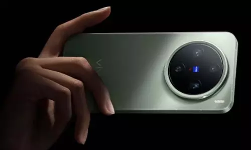 Vivo X200 FE की भारत में लॉन्चिंग टाइमलाइन जारी, तारीख में हुआ बदलाव Vivo X200 FE की भारत में लॉन्चिंग टाइमलाइन जारी, तारीख में हुआ बदलाव