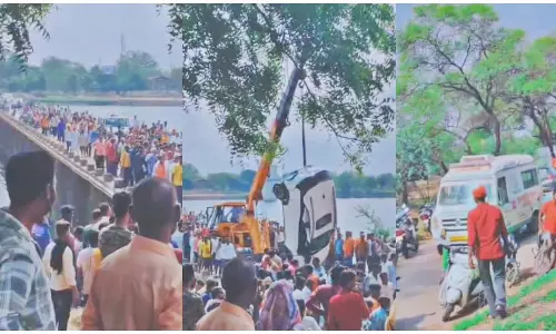तेज रफ्तार कार बेकाबू होकर शिवनाथ नदी में जा गिरी, एक की मौत