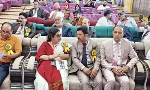 जेकासिकॉन 2025 राष्ट्रीय भागीदारी के साथ जीएमसी अनंतनाग में संपन्न हुआ